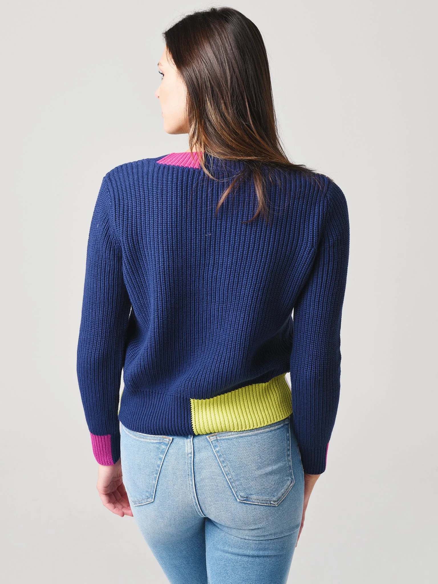 525 Women's Colorblock Trim V-Neck Pullover Sweater