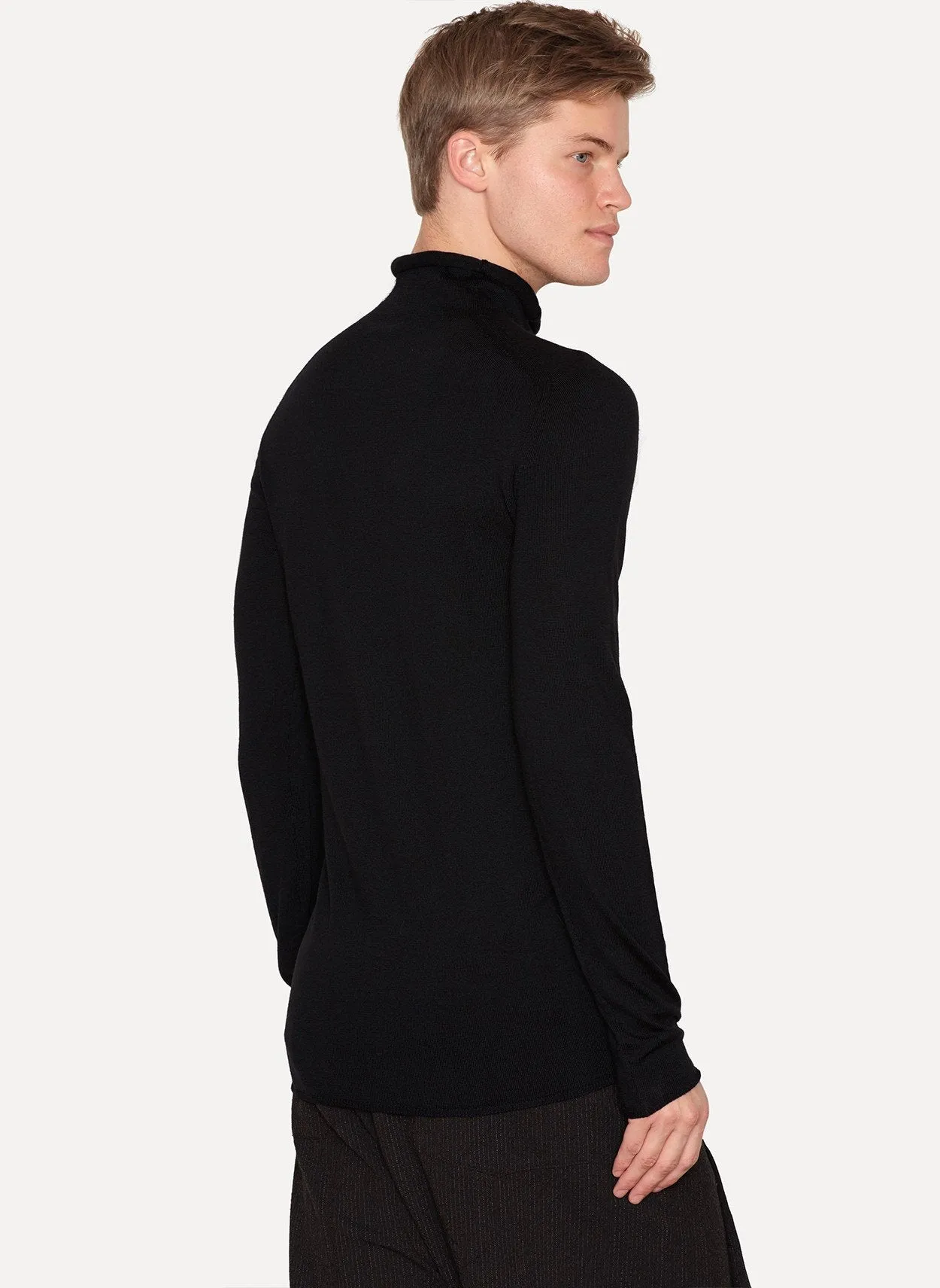 Black New Wool Turtleneck