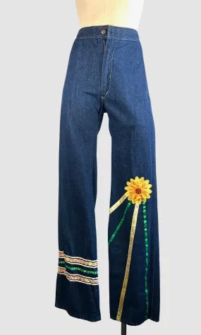 DAISY DOES IT 70s City Girl Jeans with Floral Applique • X Small