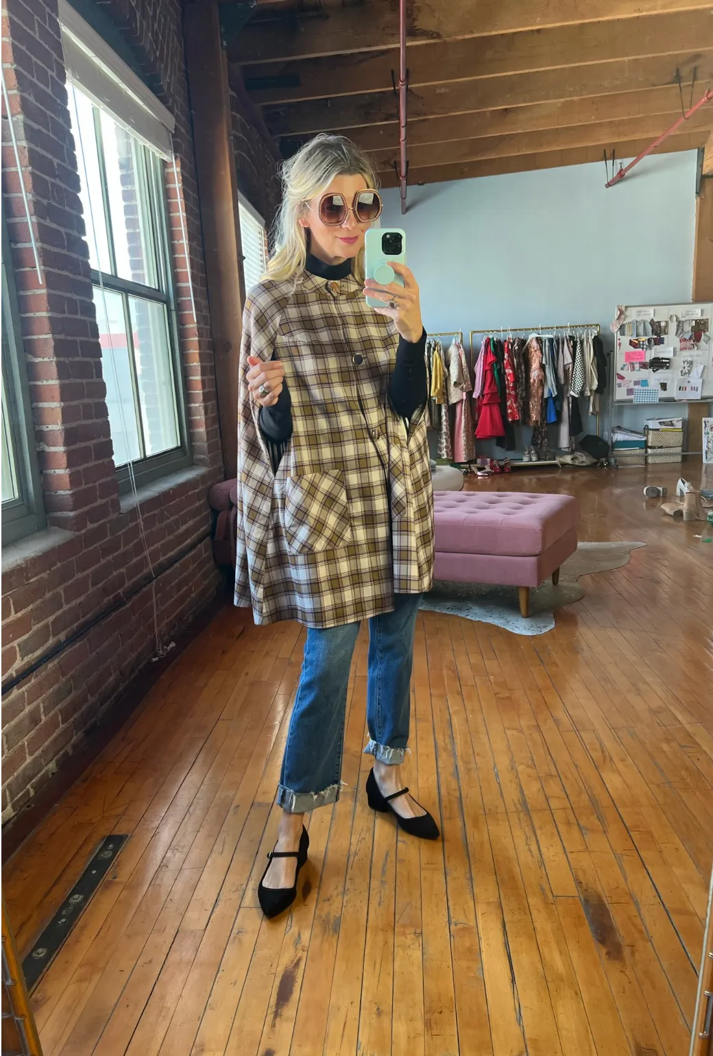 Mama Cape - Brown Plaid