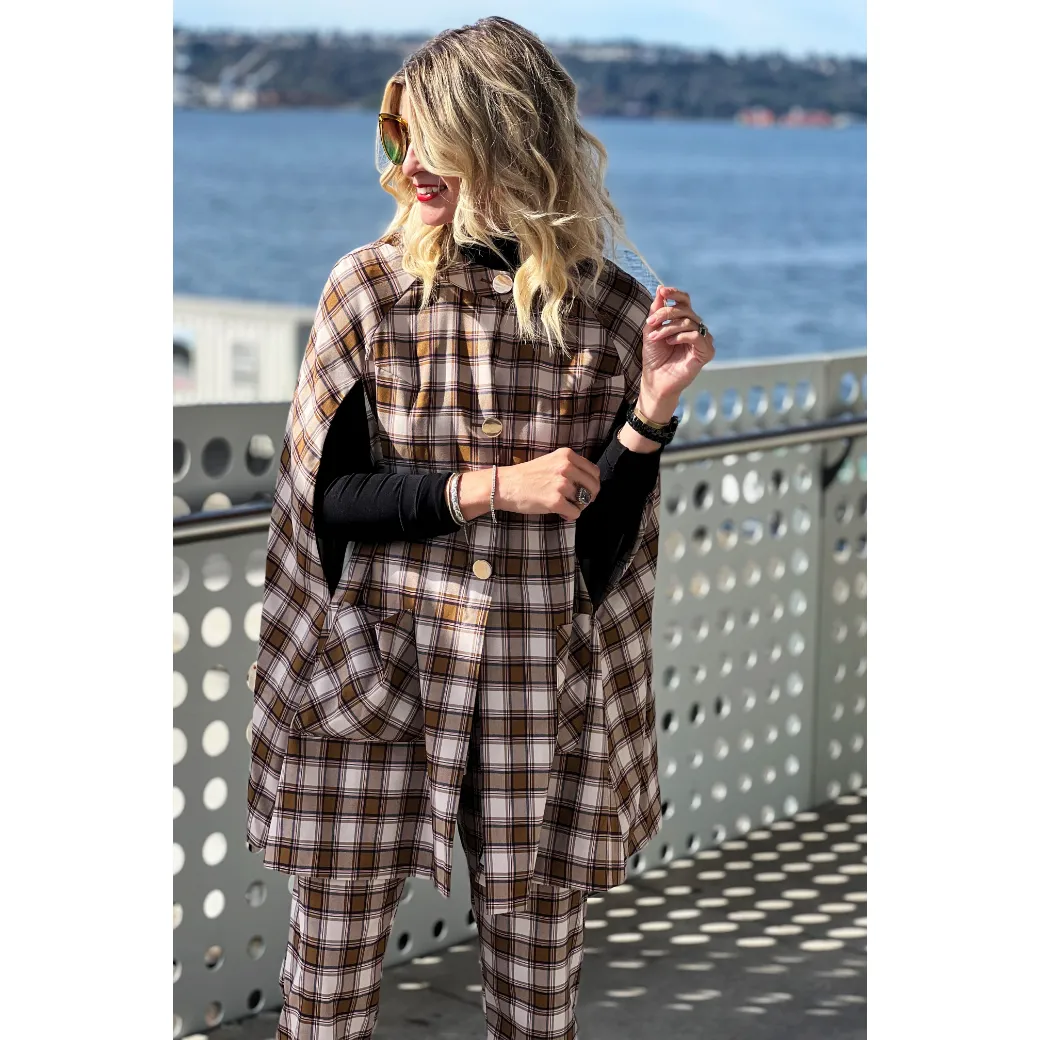 Mama Cape - Brown Plaid