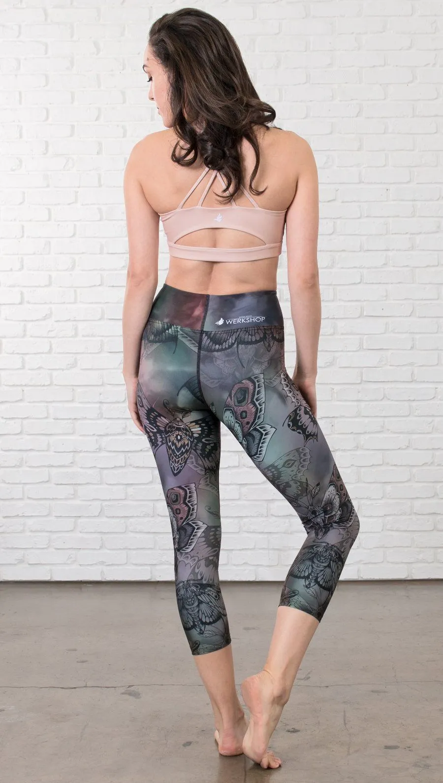 Moths - Triathlon Capri Leggings