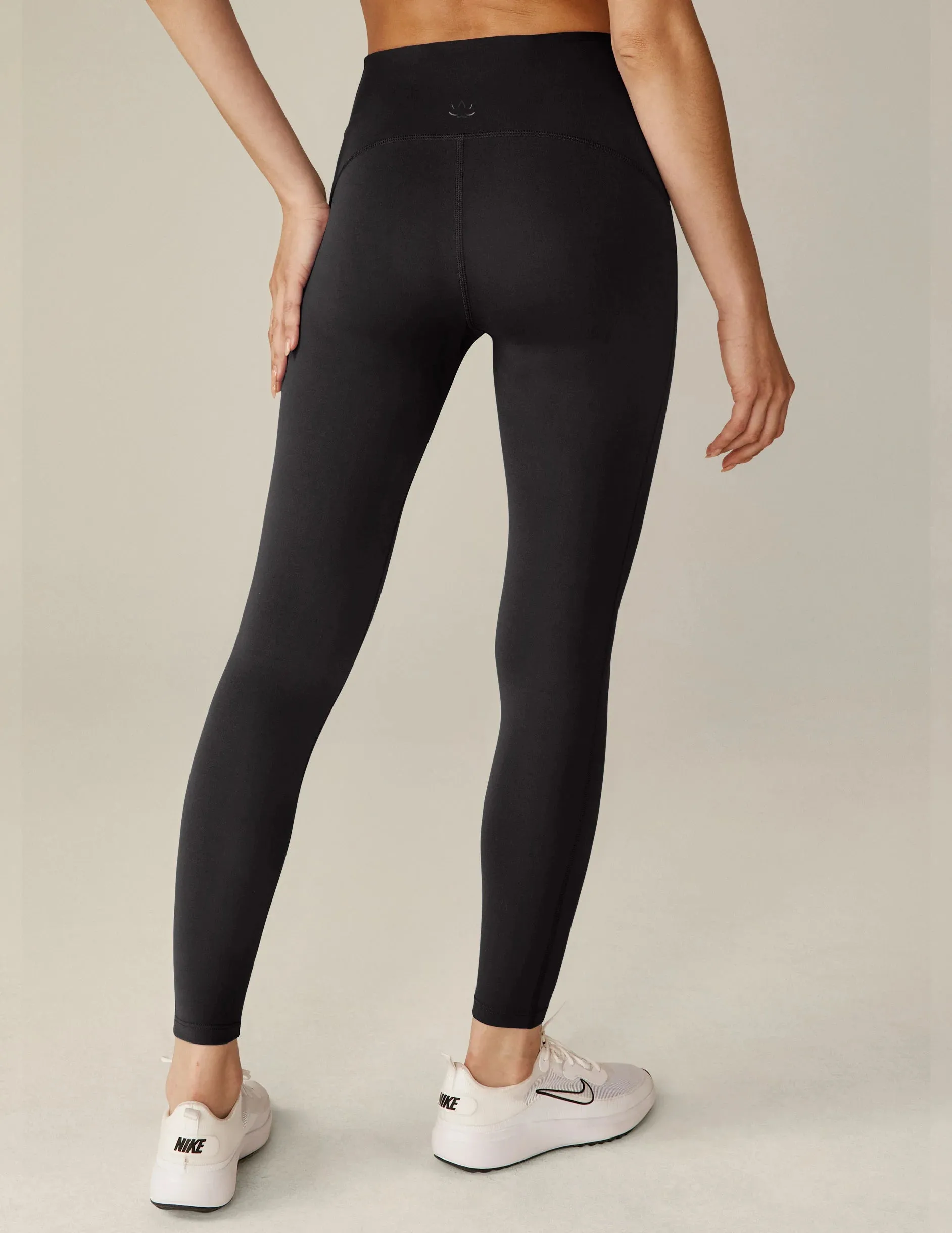 POWERBEYOND™ Strive Midi Legging