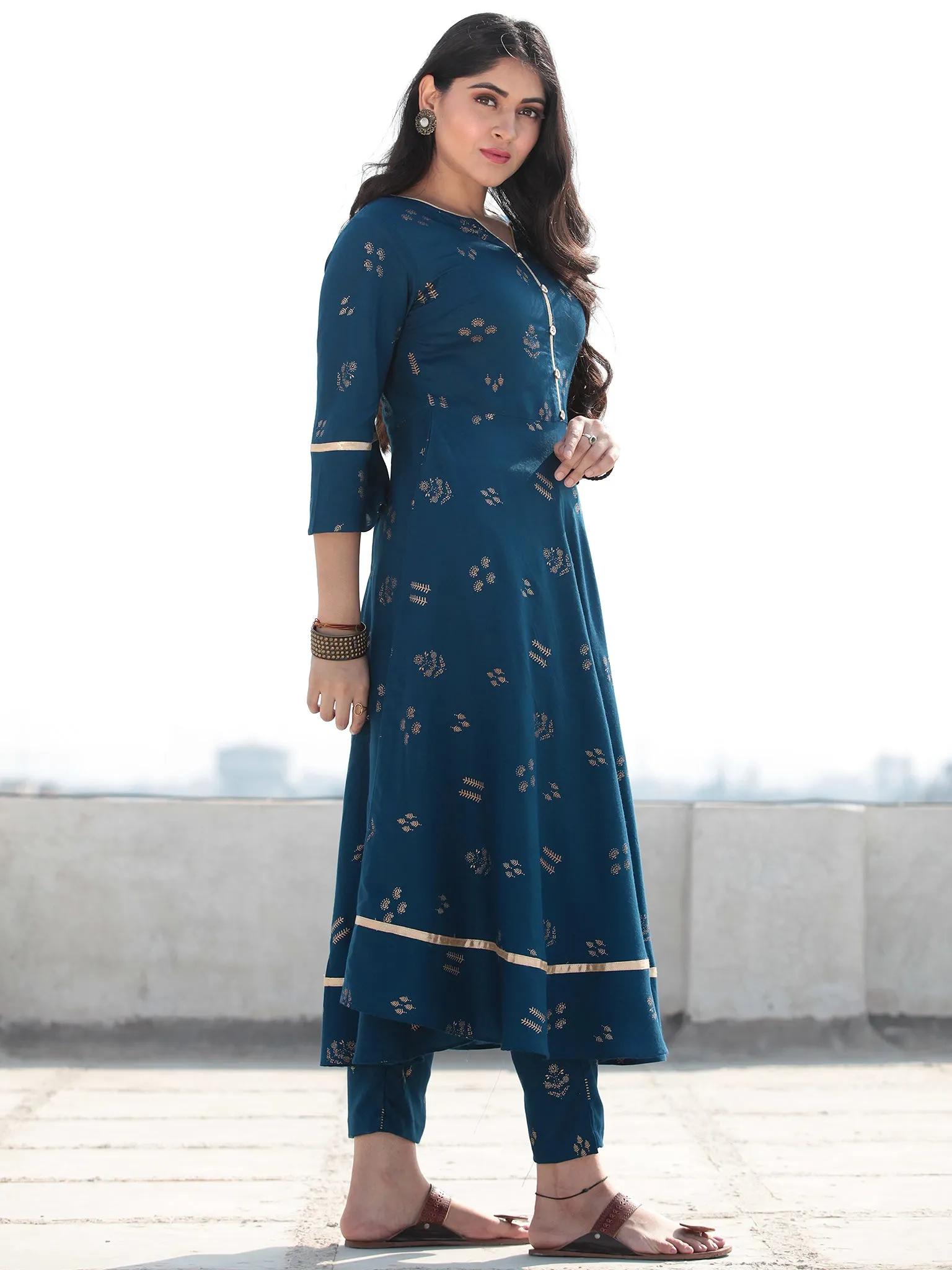 Raas Neelofar - Set of Flared Kurta & Pants  - KS80F2155